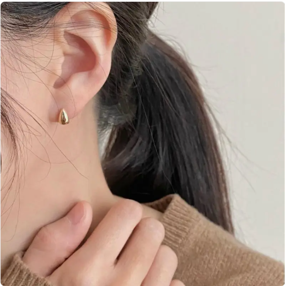 Minimalist Water Drop Earrings