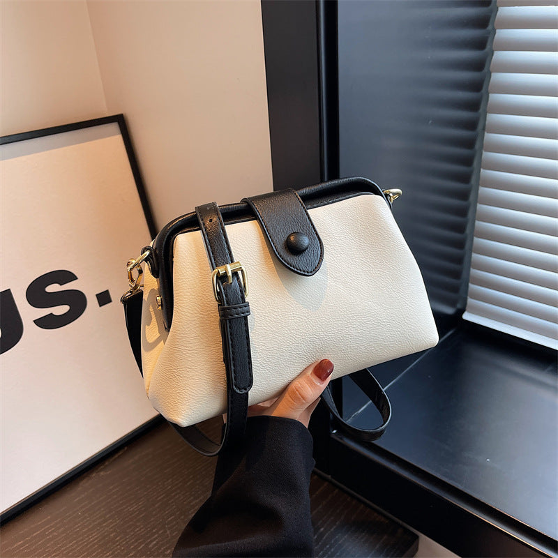 High-End Women's Messenger Bag with Niche Design